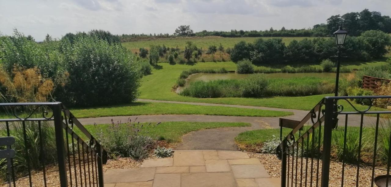 Fair Farm Hideaway Villa Waltham on the Wolds Exterior photo