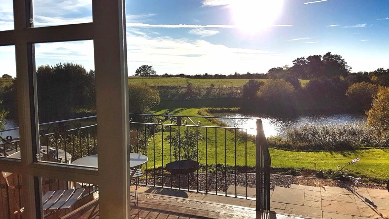 Fair Farm Hideaway Villa Waltham on the Wolds Exterior photo