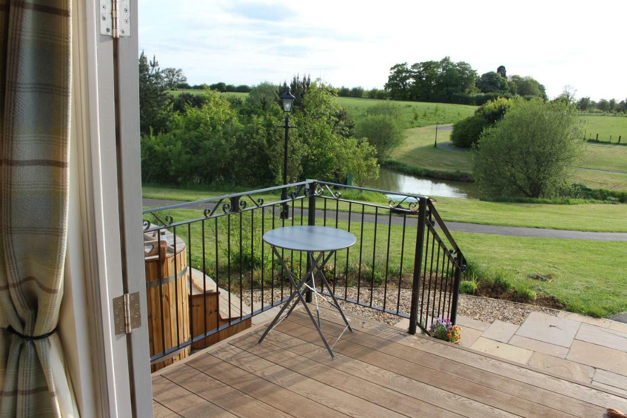 Fair Farm Hideaway Villa Waltham on the Wolds Exterior photo